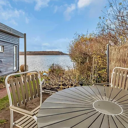 Fj3200-frederikssund-strandvej-58 * フレズレクソン