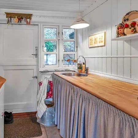 Fj3200-frederikssund-strandvej-58 * フレズレクソン