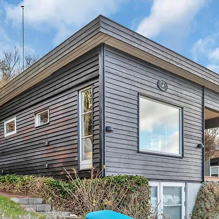 Fj3200-frederikssund-strandvej-58 フレズレクソン